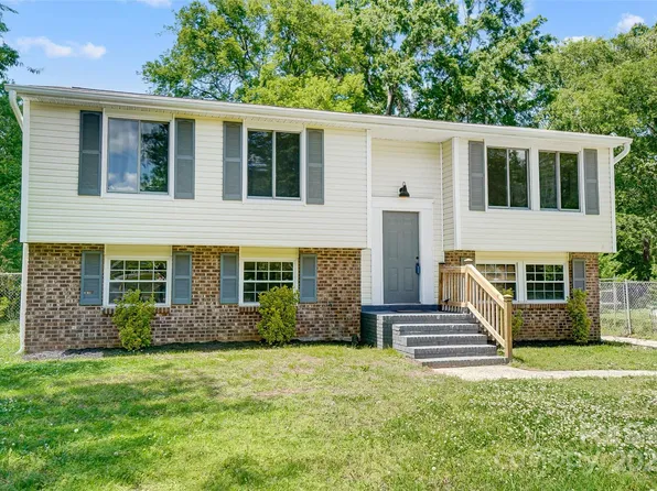 2236 Rice Planters Rd, Charlotte, NC 28273
