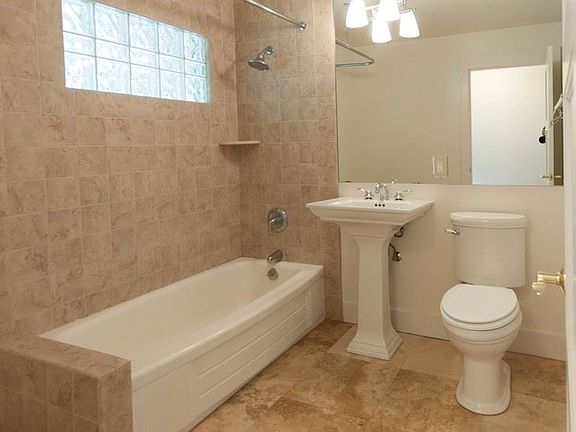 4th image of 3045 81st Pl SE Unit 6