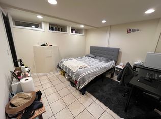 1063 W Polk St #1, Chicago, IL 60607