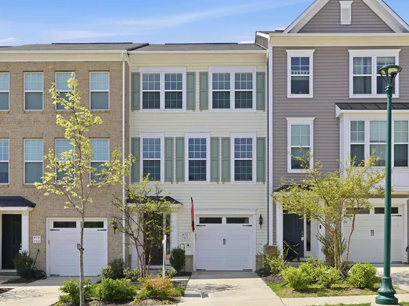438 Boxelder Dr #103, Stafford, VA 22554