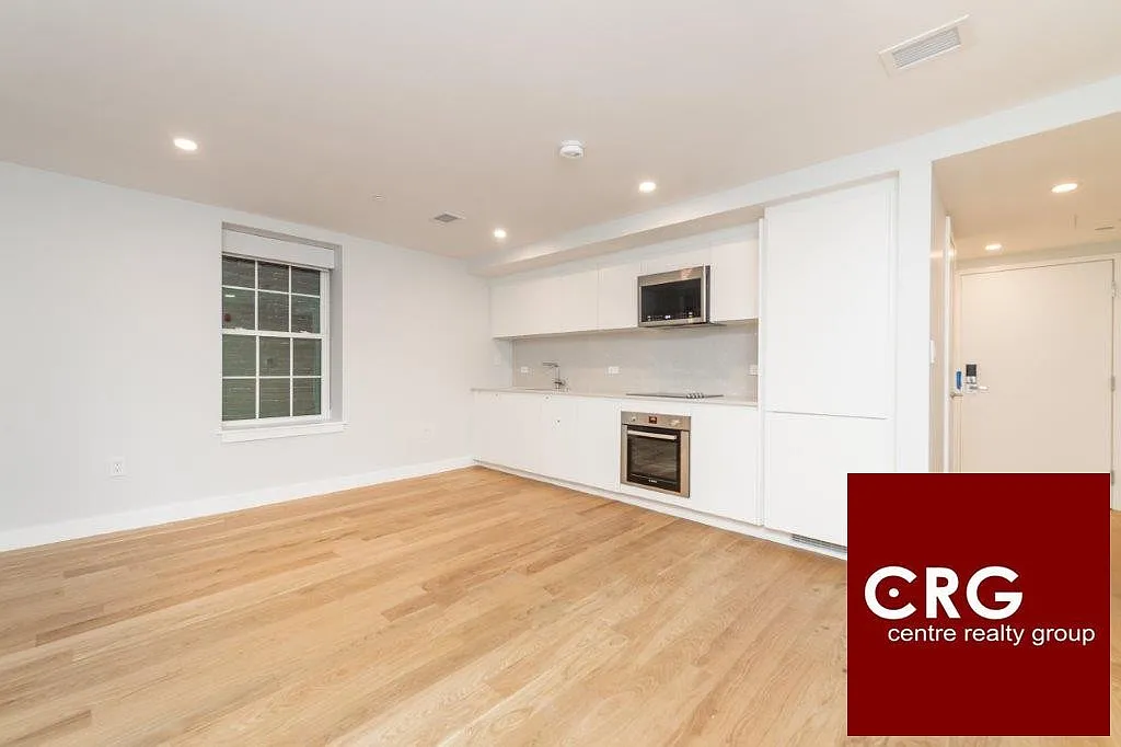 Studio, 1.0 bath, 460 sqft, $2,950 — Photo 2