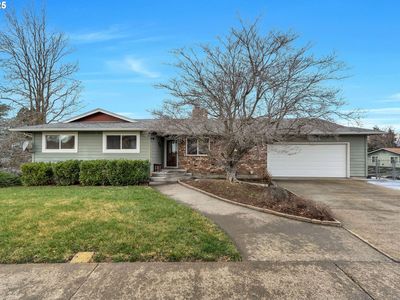 3525 Royal Crest Dr E, The Dalles, OR, 97058