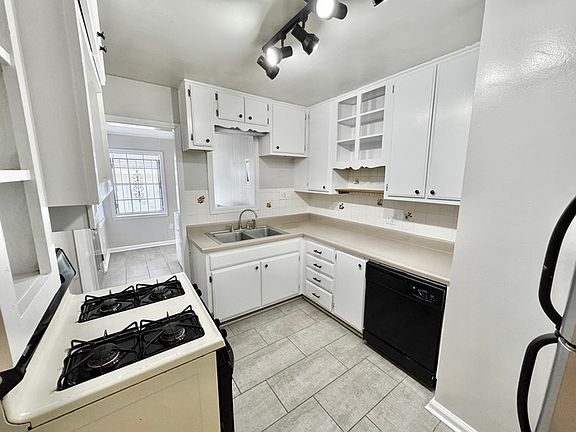 5th image of 3923 Spottswood Ave
