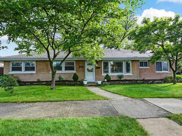 3251 Grand Blvd, Brookfield, IL 60513