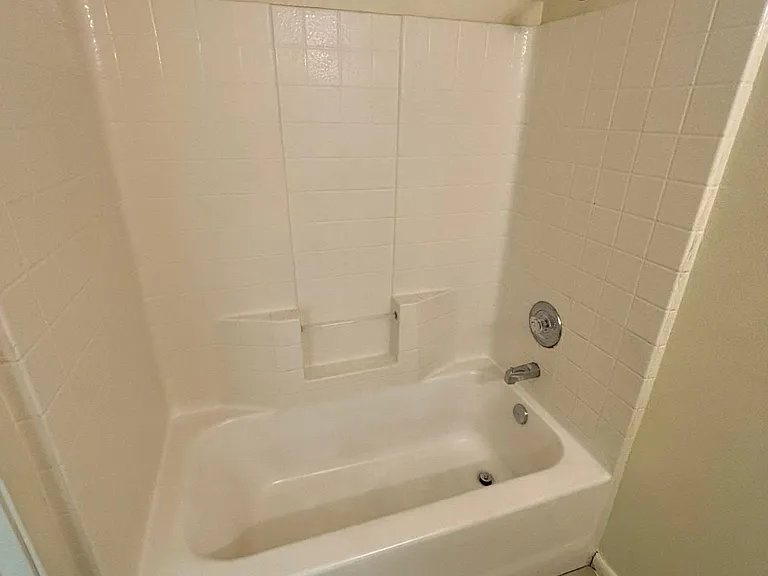 125 E Cactus St #C — Photo 11