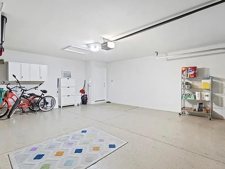 9792 Deerfoot Dr — Photo 11