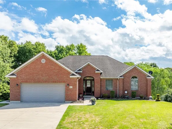 1417 Barberry Ct, Troy, OH 45373