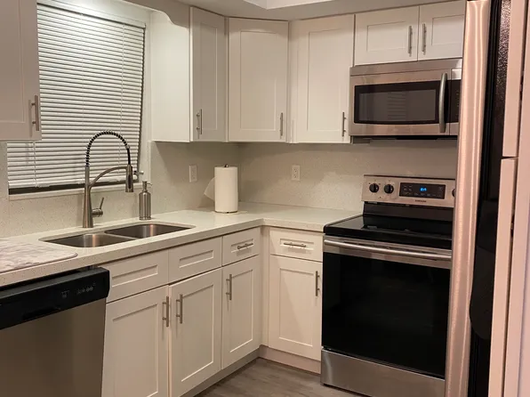 2451 Lincoln St APT 1, Hollywood, FL 33020