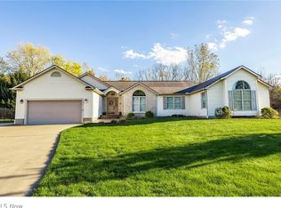 821 Olde Orchard Dr, Tallmadge, OH 44278
