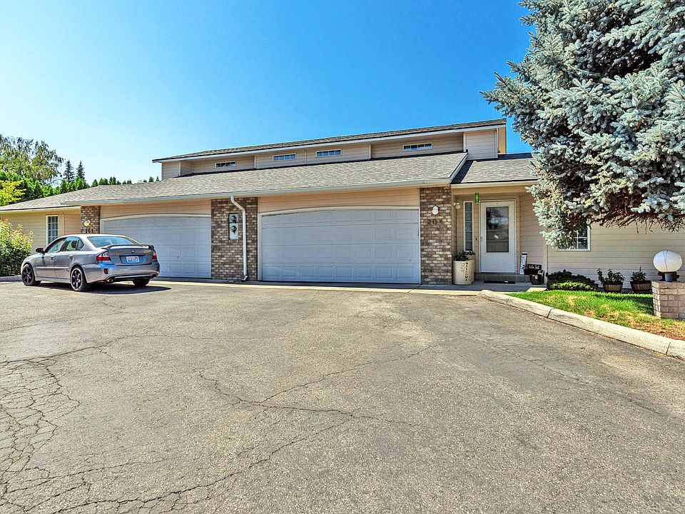 1st image of 202-204 Danawood Dr