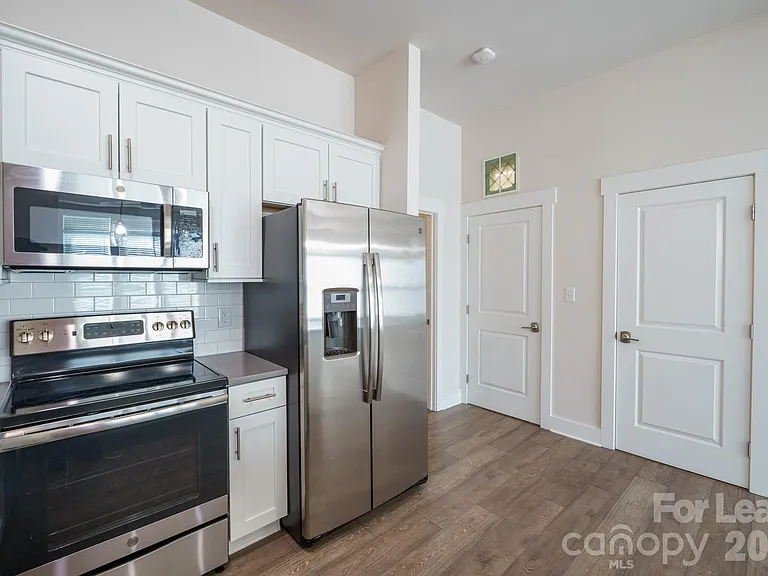 935 McAlway Rd — Photo 11