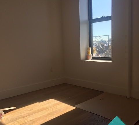 5th image of 623 Metropolitan Ave #20N17