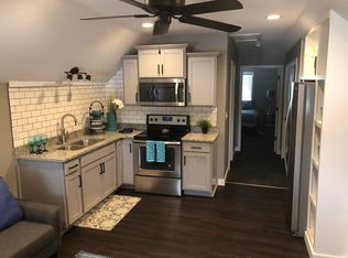 335 E Lorena Ave APT C, Wood River, IL 62095