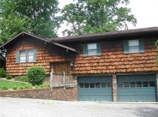 228 N Queens Ct, Huntington, WV 25705