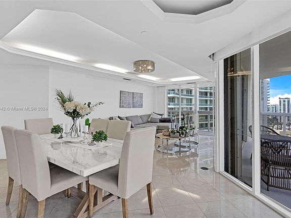4th image of 20185 E Country Club Dr APT 2305