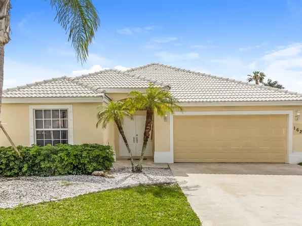 162 Preserve Dr, Royal Palm Beach, FL 33411