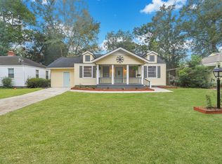 2411 E 39th St, Savannah, GA 31404