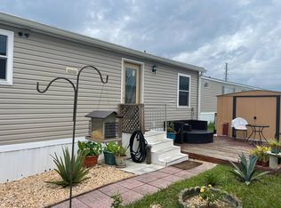 11538 Lamplighter Ln, Tampa, FL 33637
