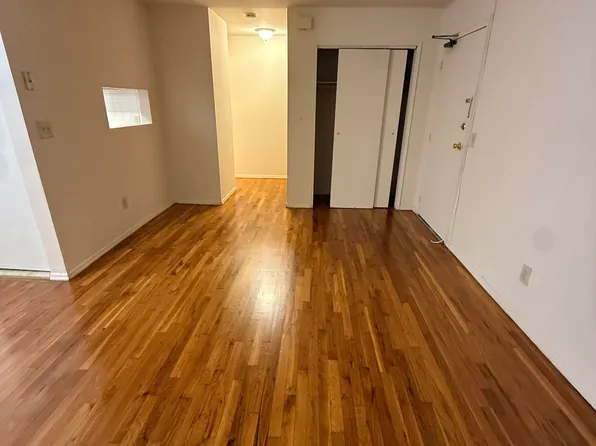 (undisclosed Address), Roselle Park, NJ 07204