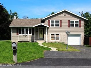905 Edella Rd, Clarks Summit, PA 18411