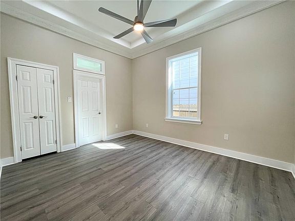 5th image of 2532 Louisiana Ave