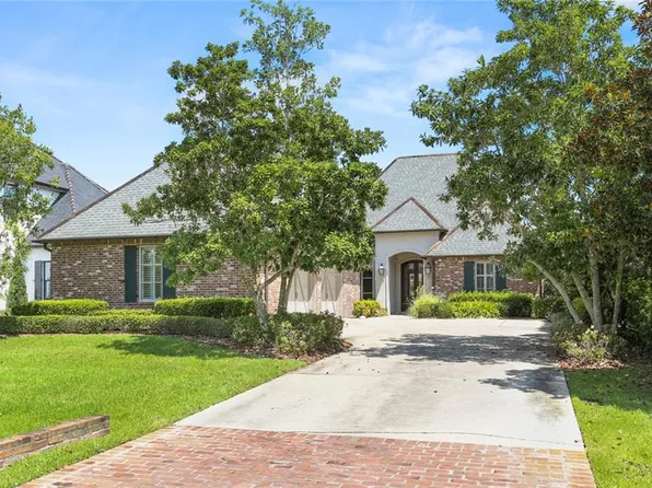 612 Pelican Crst, Belle Chasse, LA 70037