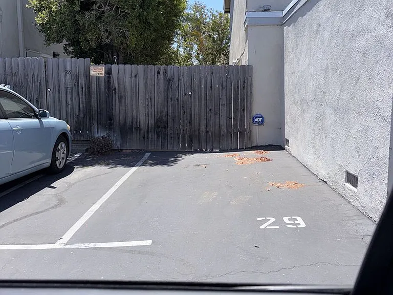 1201 N California St #29 — Photo 25