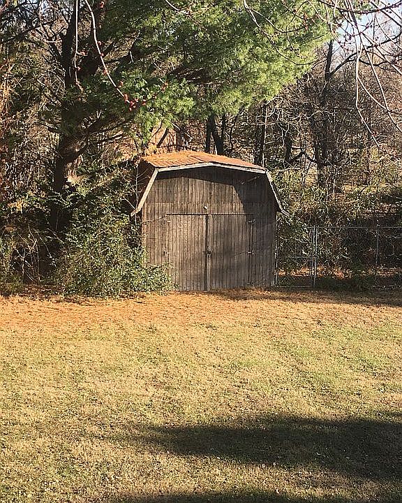 2nd image of 1714 Maggie St