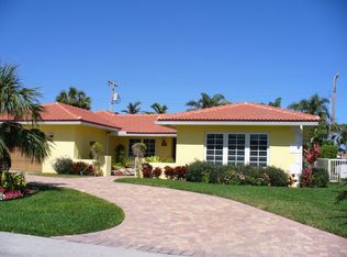 867 Malaga Dr, Boca Raton, FL 33432