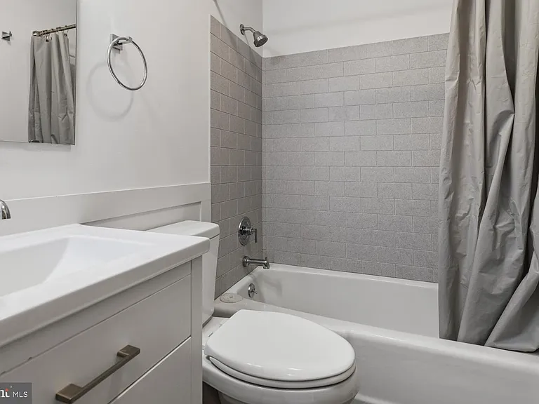 429 Edgemont Ave #3 — Photo 9