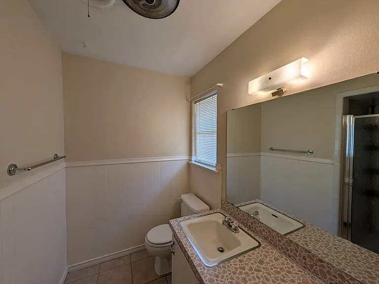 2812 Juniper Ln — Photo 4