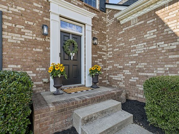 5th image of 2536 Carmine St
