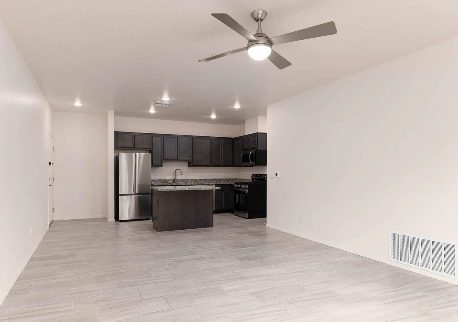 Beautiful Flagstaff Condo — Photo 1