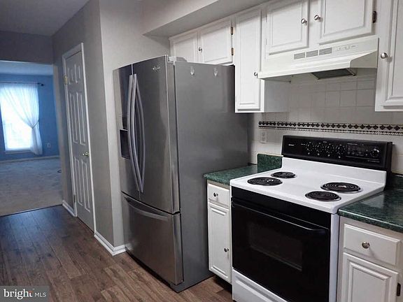 4th image of 42 Aspen Way