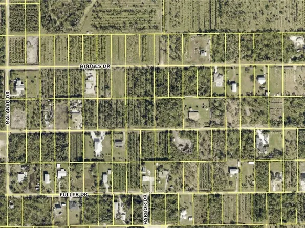 6240 Monteray Dr, Bokeelia, FL 33922