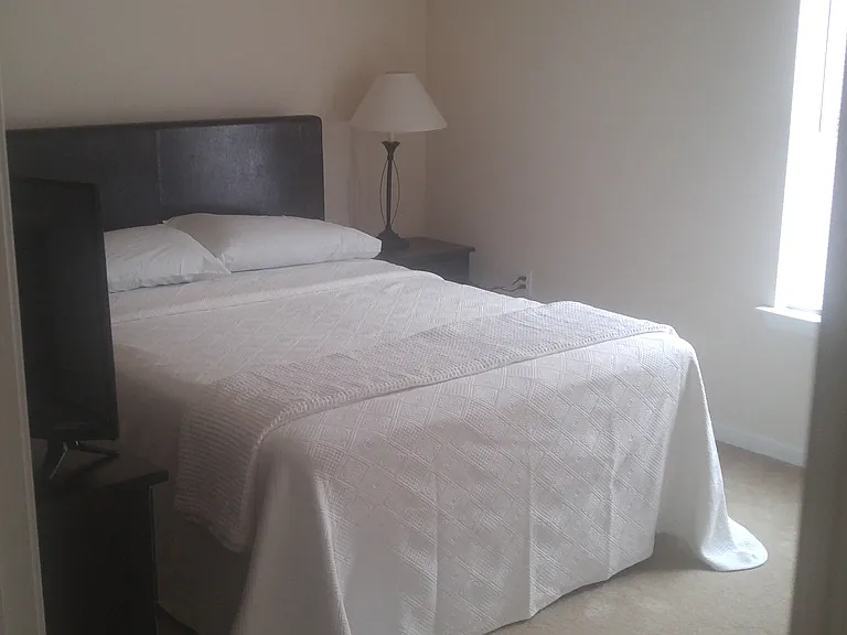 Broad Way Apartments — Photo 5