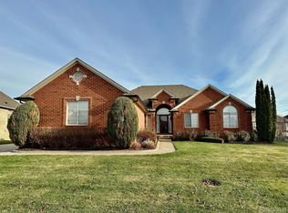 63642 Dover Ct, Washington, MI 48095
