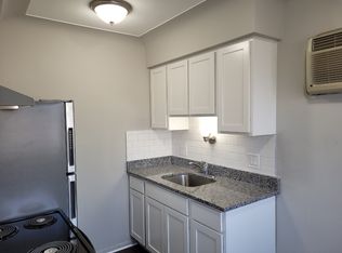 8210 Hall Rd #8, Utica, MI 48317