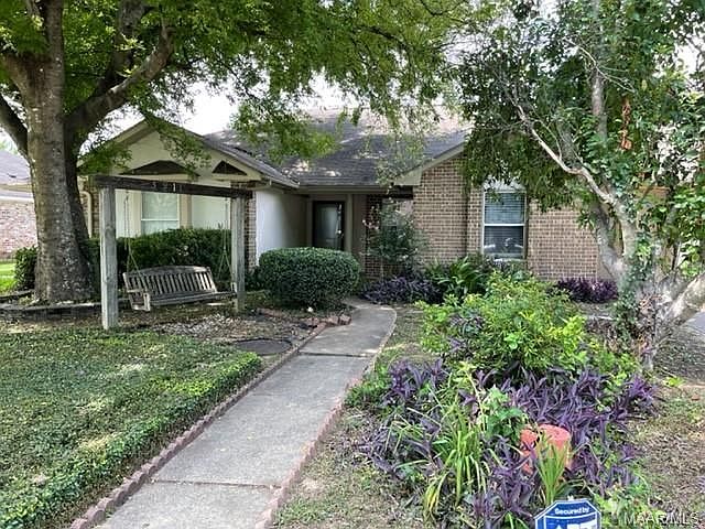 1st image of 5911 Carmel Dr