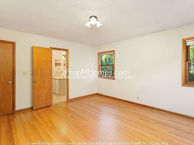 4111 SE Cooper St — Photo 10