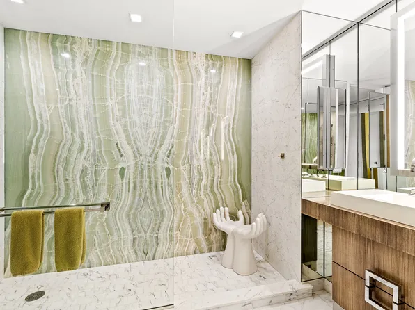 641 5th Avenue image 7 of 9