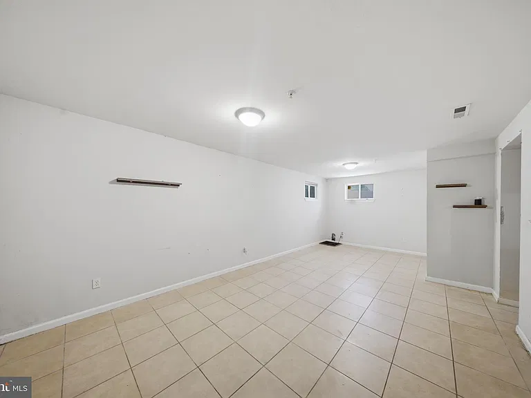 7611 Temple Hill Rd — Photo 19