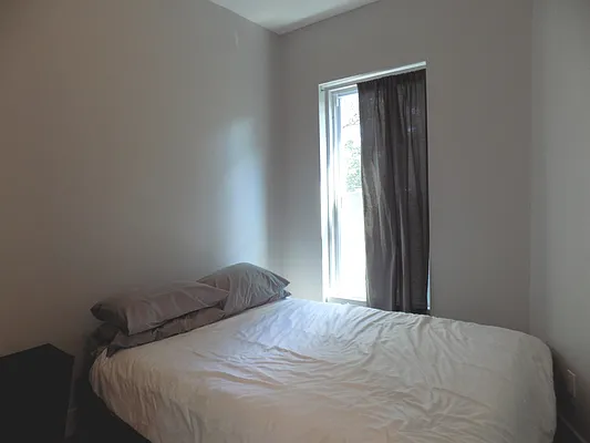 Rented by Blue Egg Realty Corp | media 10