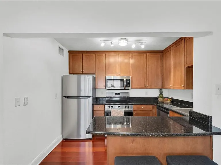 210 5th Ave S #404 — Photo 13