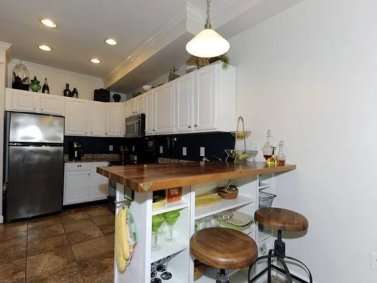 1012 7th St SE — Photo 12