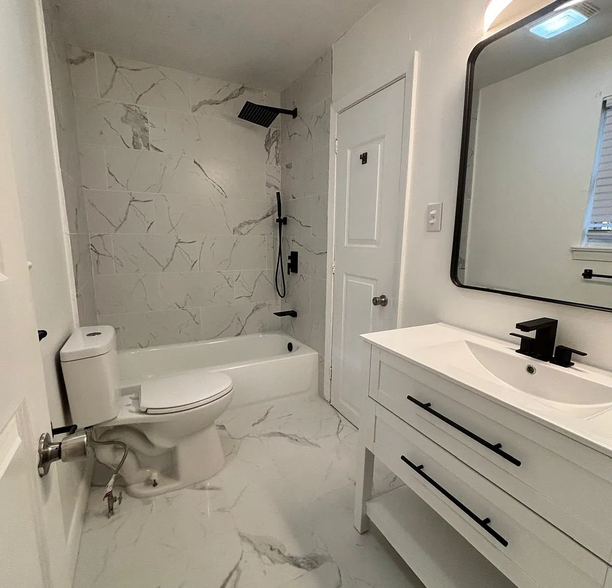 3 bed, 981 sqft, $1,500 — Photo 4