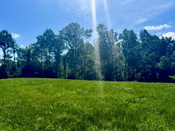162 Douglas Dr, Russell Springs, KY 42642