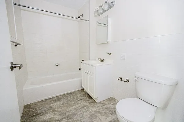 Rented by Level Group | media 25