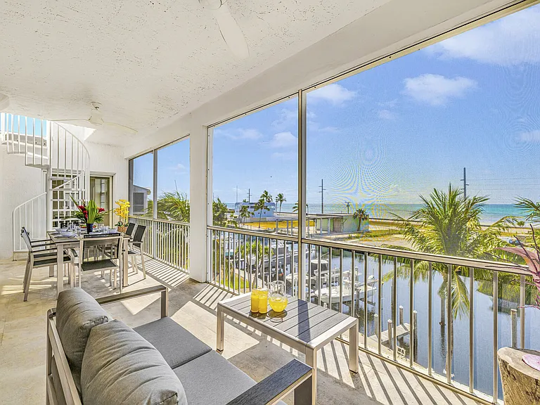 Gulfview Dr — Photo 13