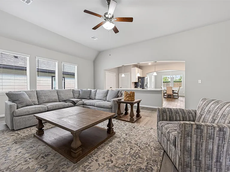 11676 Whirlaway Dr — Photo 6